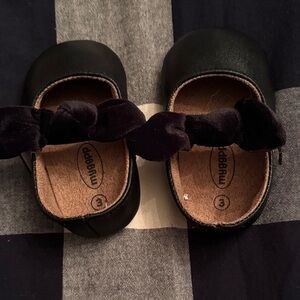 Black baby Shoes with velvet Bow
